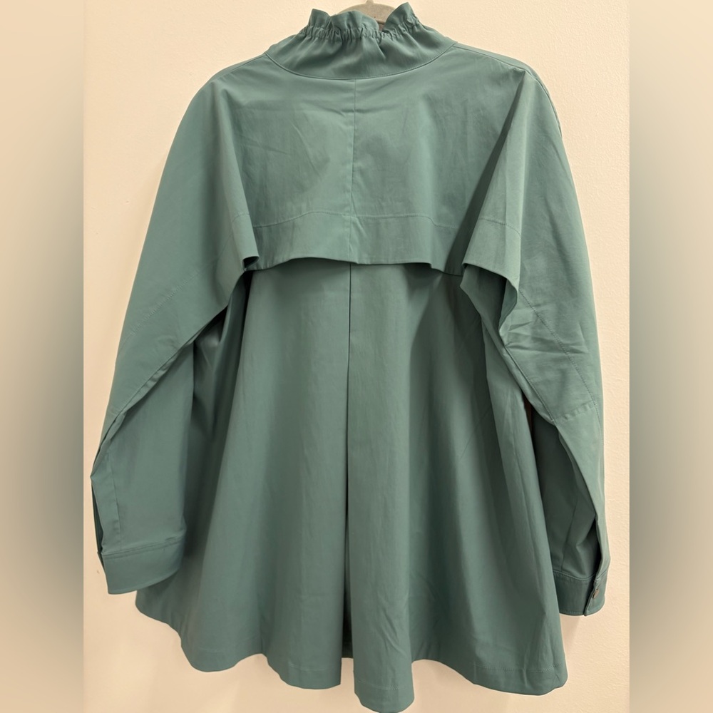 Athleta Advantage Poplin Top Size Medium Teal 1/4 Zip Hi Low Performance Jacket